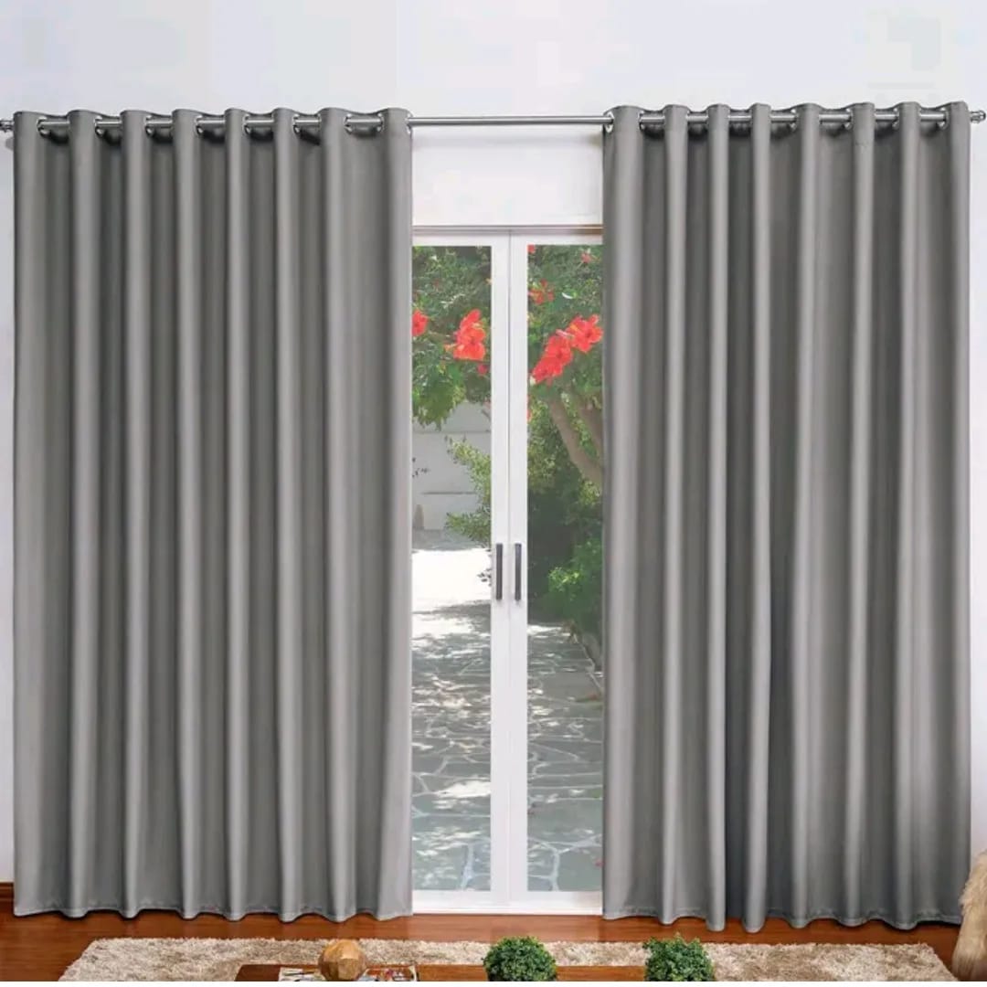 Cortina Blecaute, Off White, tamanho 2.60 X 1.60