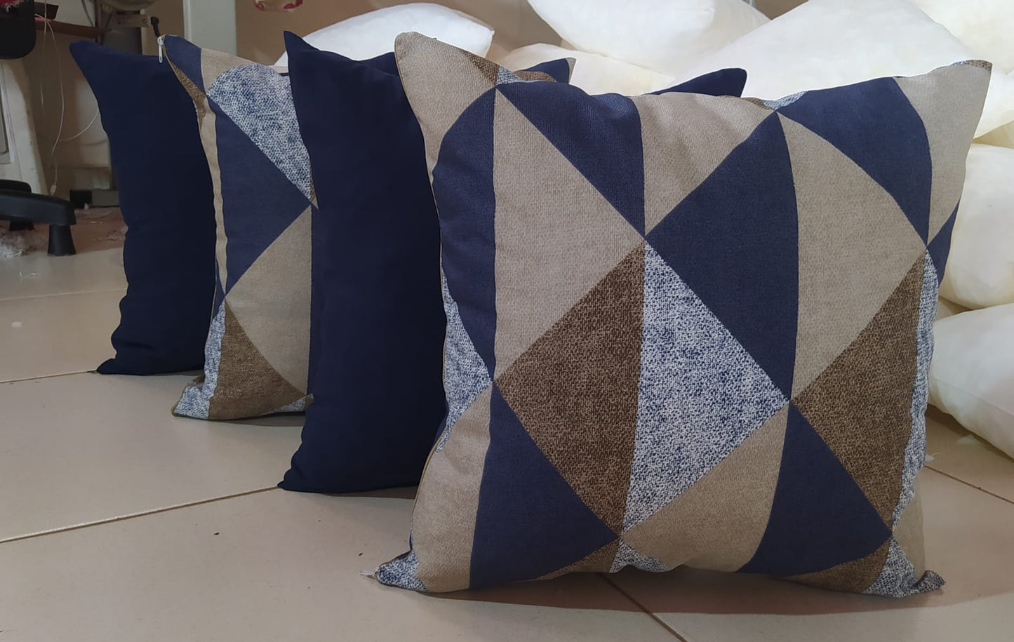 Kit 4 Almofadas quadradas, azul e marrom